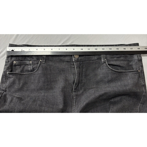 Jacqueline Riu Women's 44 Black Denim Jeans Straight leg Sexy Casual Everyday - Picture 6 of 8